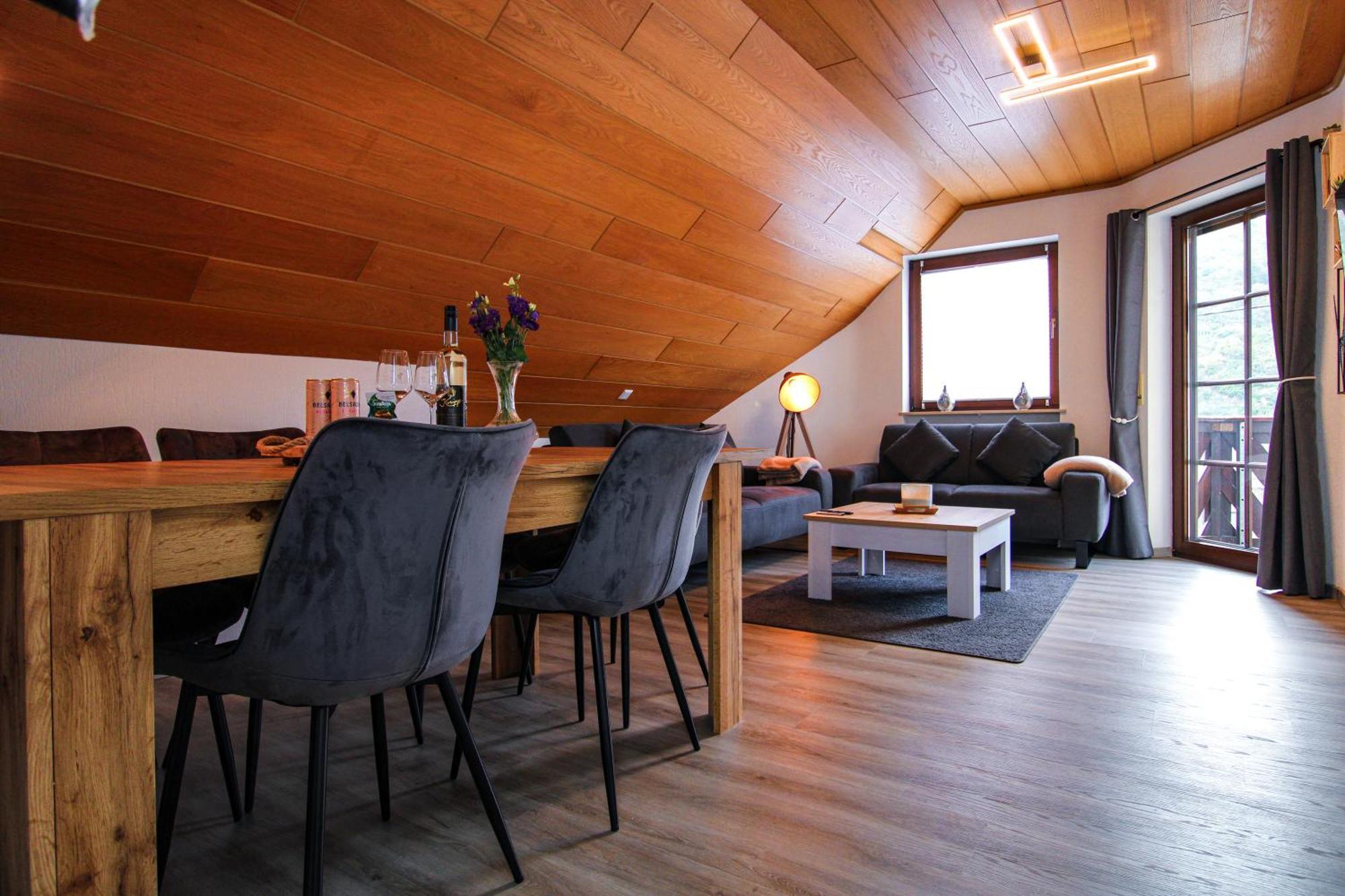 Stilvolle Wellness-Ferienwohnung In Neef Whirlpool, Sauna, Grill, Fitness, Billard & Moselblick מראה חיצוני תמונה