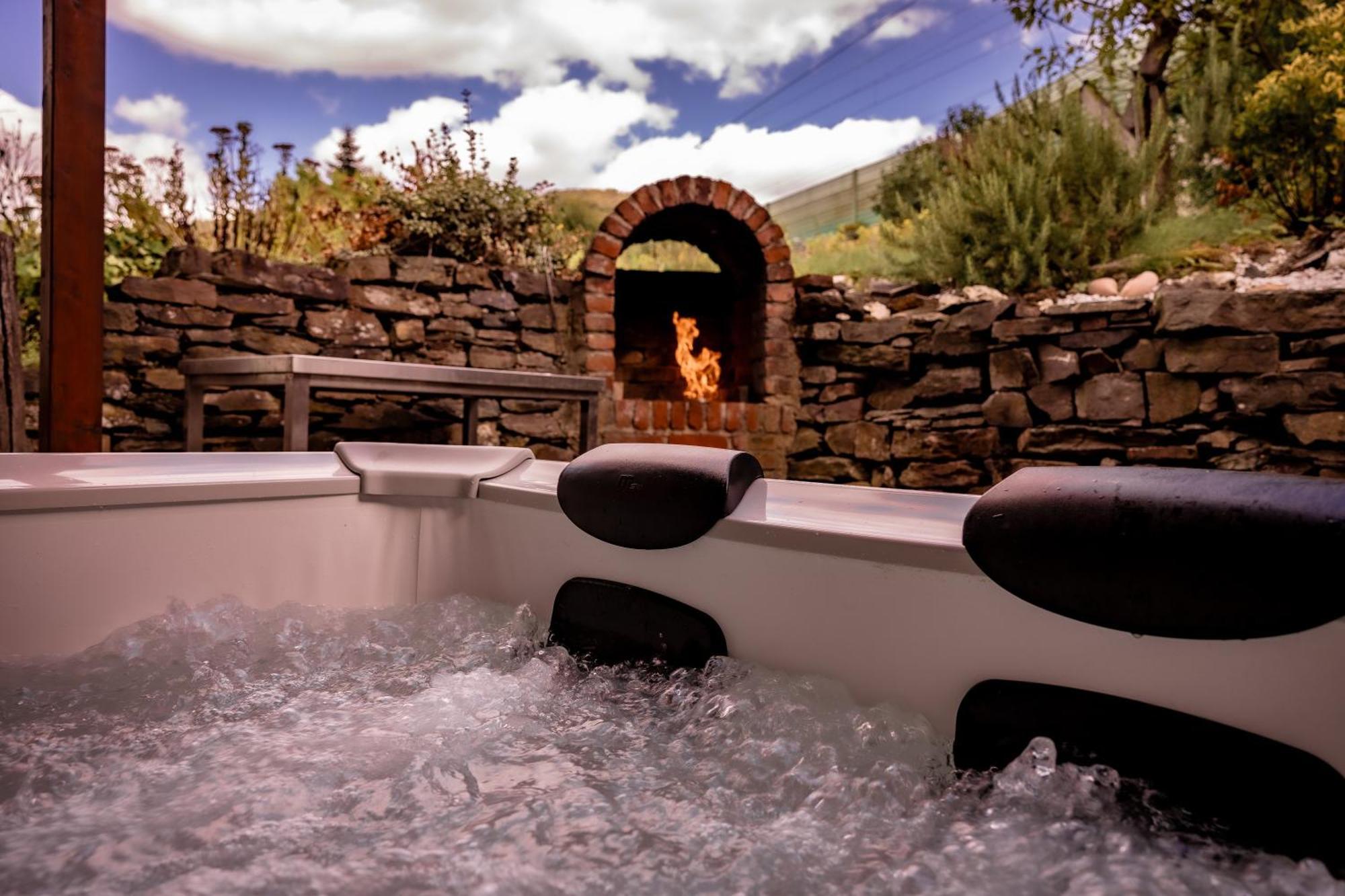 Stilvolle Wellness-Ferienwohnung In Neef Whirlpool, Sauna, Grill, Fitness, Billard & Moselblick מראה חיצוני תמונה